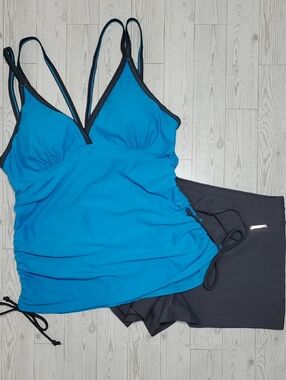 Free Country Blue Grey Tankini Swimsuit & ZeroXposur Grey Swim Shorts